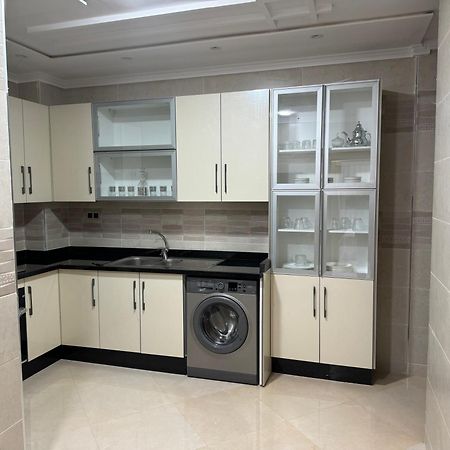 Family-Sized Cosy Apartment LAl-Ara’isz Zewnętrze zdjęcie