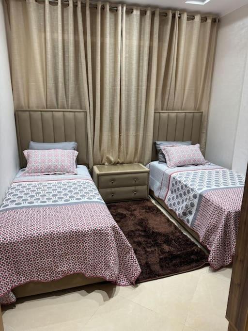Family-Sized Cosy Apartment LAl-Ara’isz Zewnętrze zdjęcie